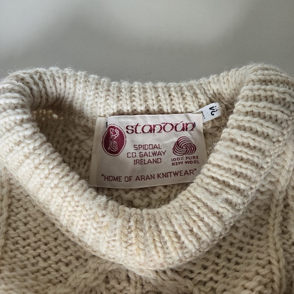 Vintage 100% Wool Aran Fishermans Irish Toddler Sweater Cable Knit Cream 24 Mos - Picture 2 of 6